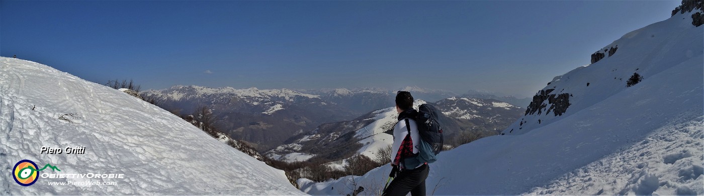 68 Scendiamo verso la 'Porta del Palio'.jpg